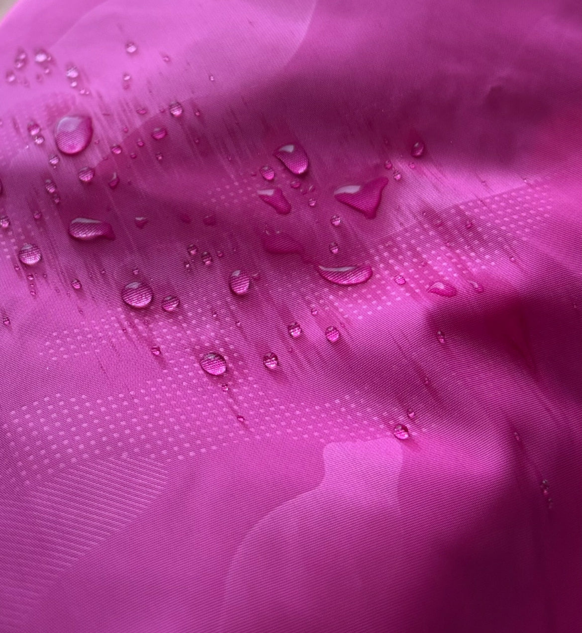 Impermeable Essentials BIG Pink Rose